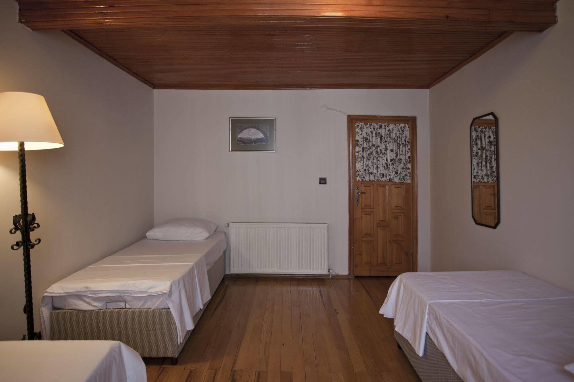 Auberge de jeunesse Veni Vidi Dormi à Istambul Extérieur photo