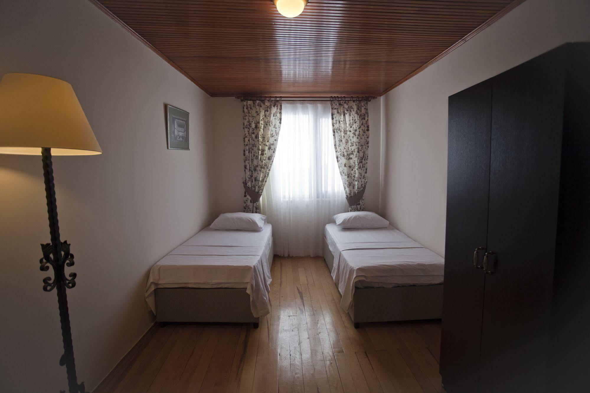 Auberge de jeunesse Veni Vidi Dormi à Istambul Extérieur photo