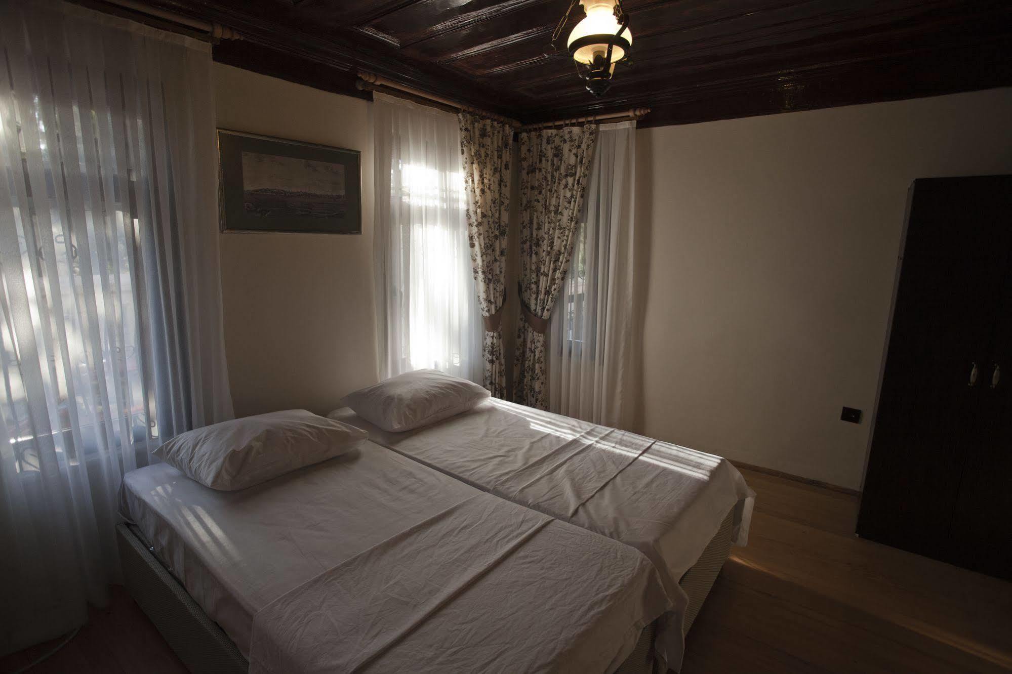 Auberge de jeunesse Veni Vidi Dormi à Istambul Extérieur photo